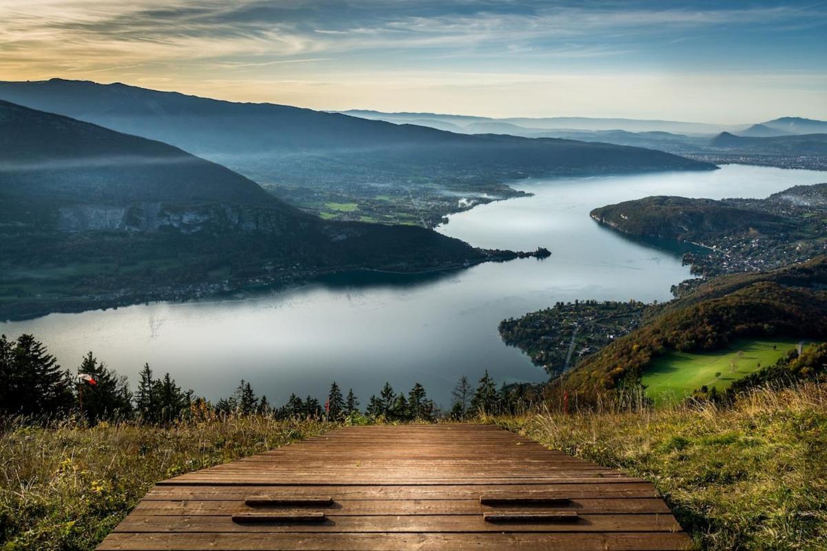 Golden Beach Parking Proche Du Lac Annecy Exteriér fotografie
